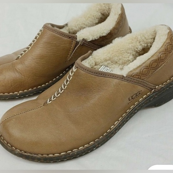 UGGS Women’s Betty 1928 Tan Shearling Slip On Clogs size 7, Sheepskin Lined, EUC - Picture 1 of 6